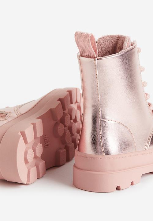 H&M - Warm-lined lace-up boots - pink