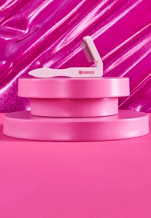 essence - Eyelash Comb 01