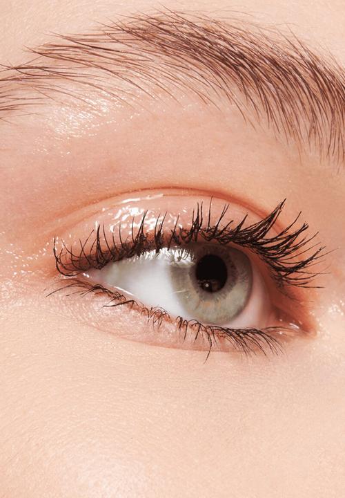 essence - Dewy Eye Gloss Liquid Shadow - 01 Crystal Clear