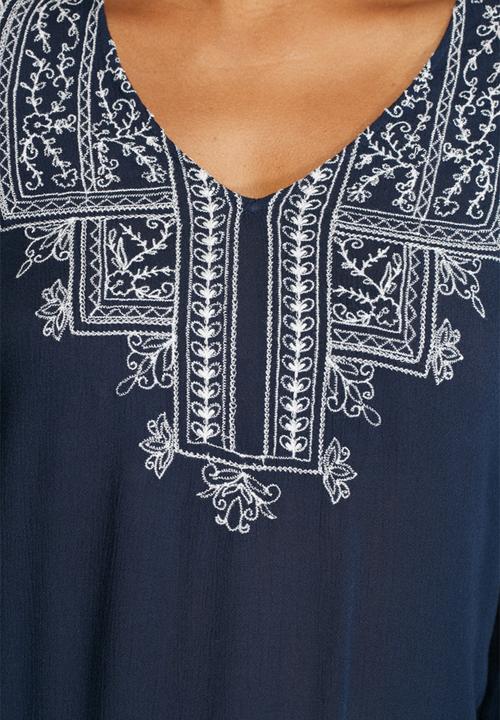 Vero Moda - Frey Embroidered Top