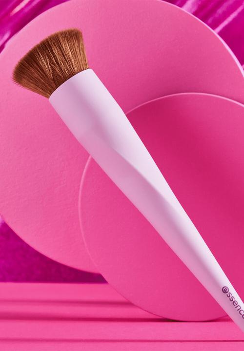 essence - Make-up Buffer Brush 01