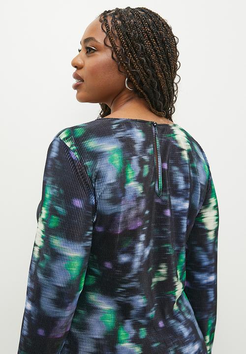 Superbalist - Plisse long sleeve column dress - moody soft focus