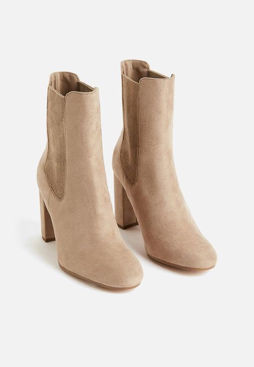 H&M - Heeled chelsea boots - beige