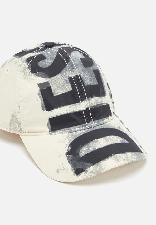Diesel  - C-Ewan-Ny Hat - White On Black