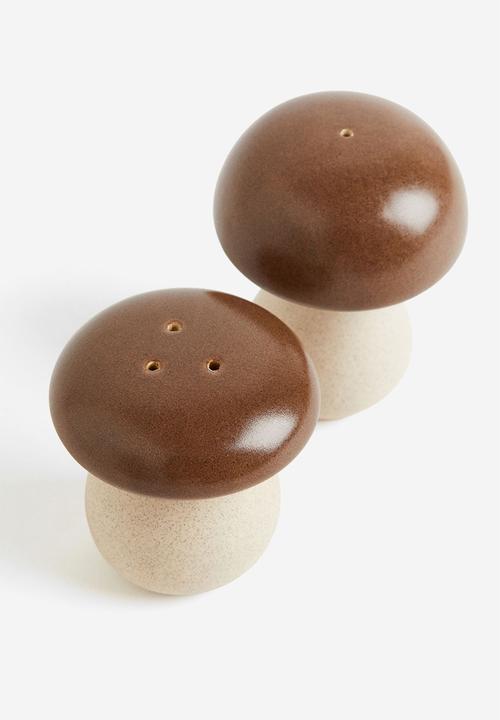 H&M - Stoneware salt and pepper shakers - brown/beige