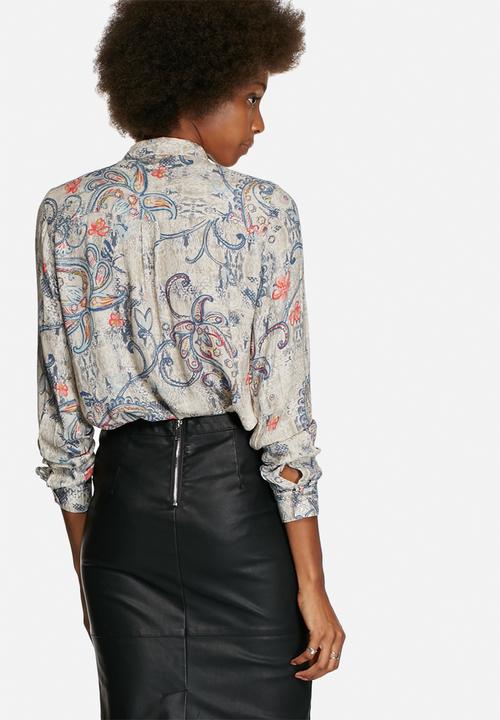 ONLY - Radmilla Loose Shirt