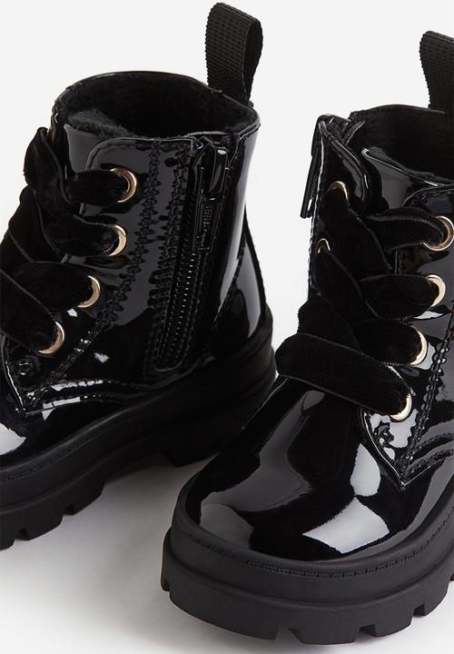 H&M - Warm-lined lace-up boots - black