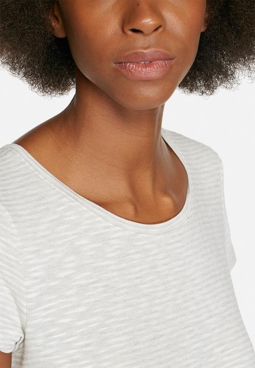 ONLY - Beth Long Tee