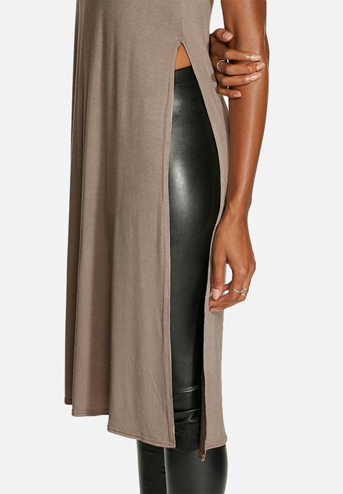 Influence. - Sleeveless Split Side Maxi Top