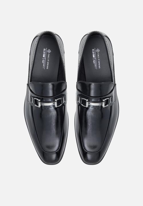 Call It Spring - Henderson - black