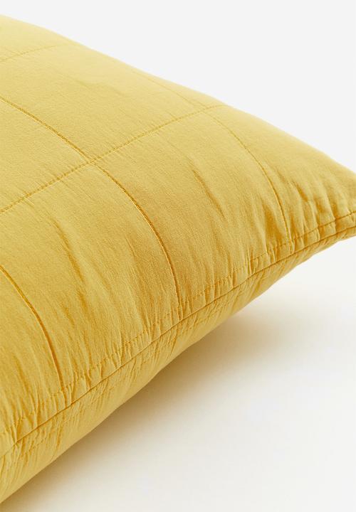 H&M - Quilted satin cushion cover - yellow