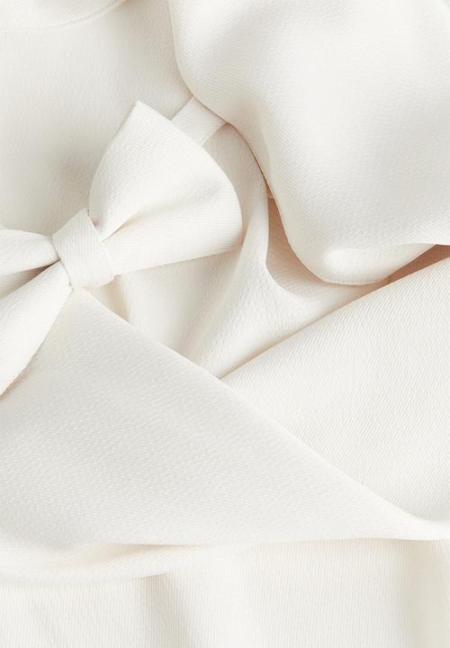 H&M - Deep-back blouse - white