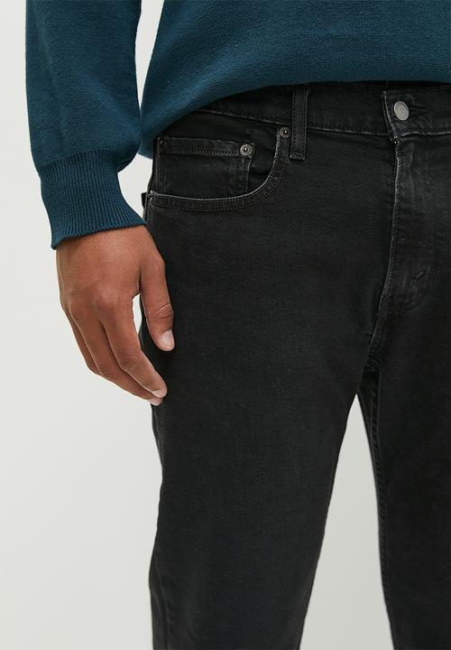 Levi’s® - 502™ taper za first impressions adv