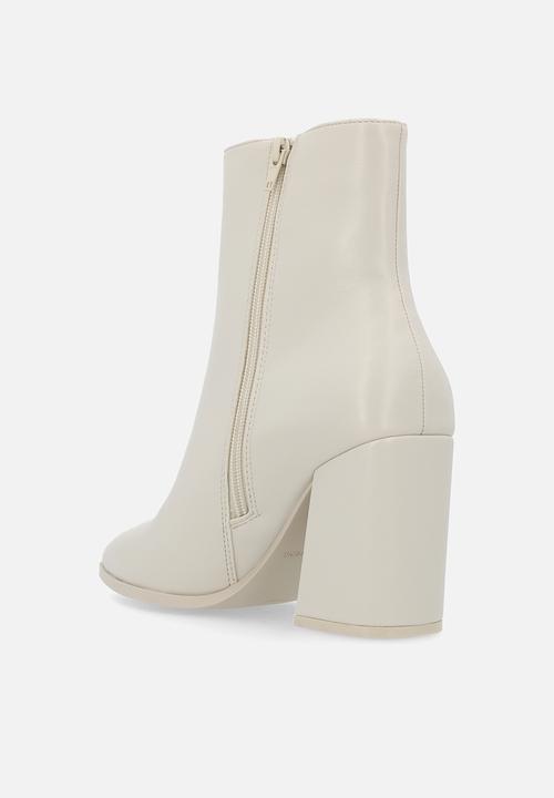 Call It Spring - France ankle boot - ice