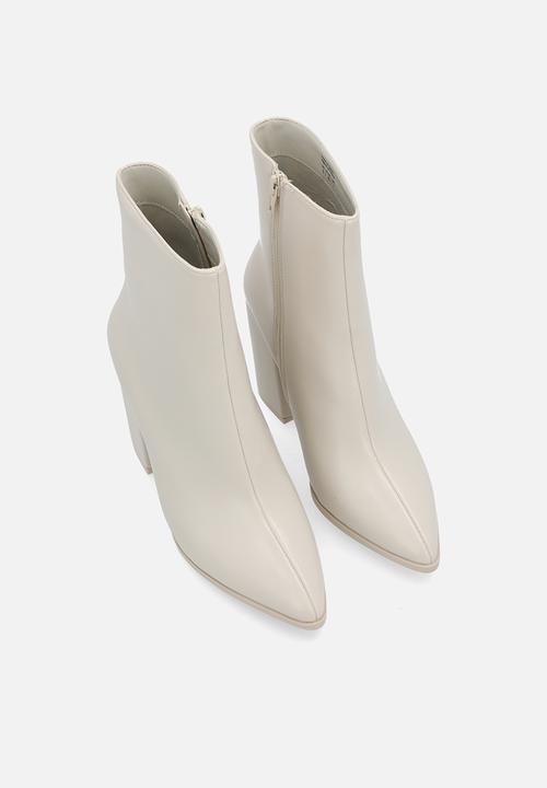 Call It Spring - France ankle boot - ice