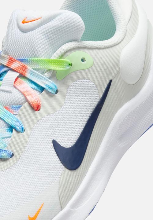 Nike - Nike Revolution 7 - White/Midnight Navy-Photon Dust