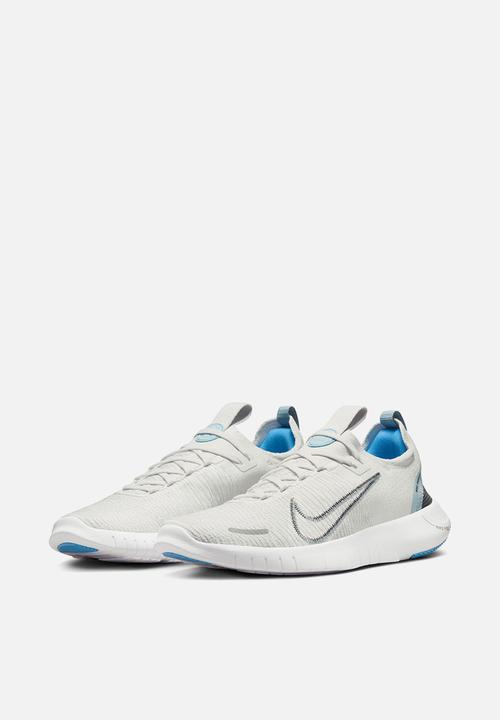 Nike - Nike Free RN NN