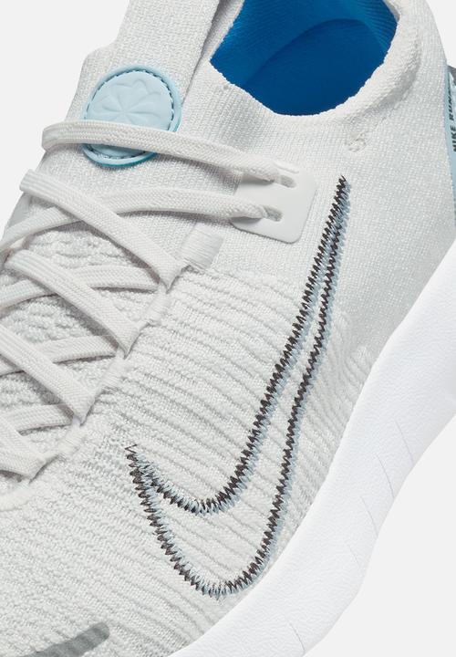 Nike - Nike Free RN NN