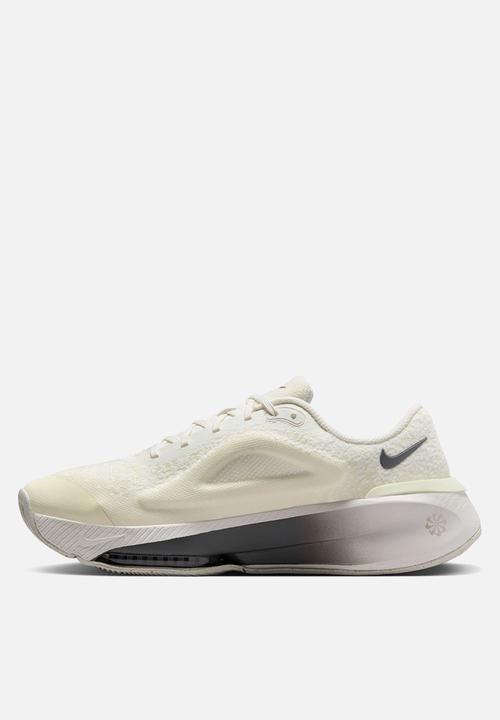 Nike - Nike Versair