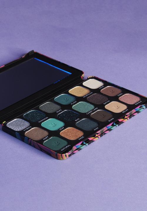 Revolution - Forever Flawless Chilled with Cannabis Sativa Eyeshadow Palette
