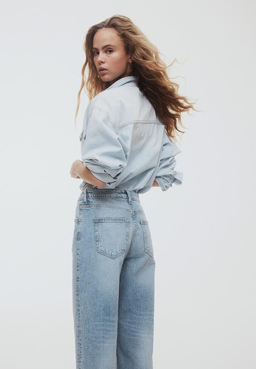 H&M - Wide high cropped jeans - light denim blue