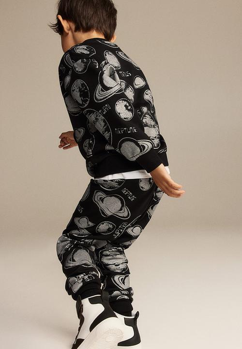 H&M - 2-Piece sweatshirt set - black & planets 