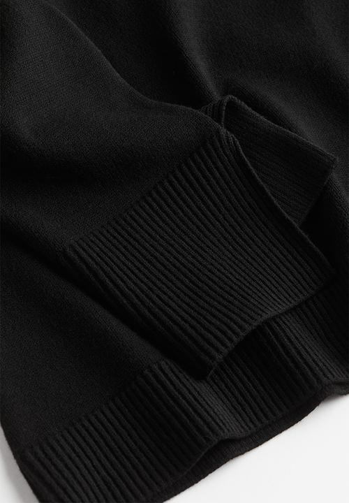 H&M - V-neckline jumper - black