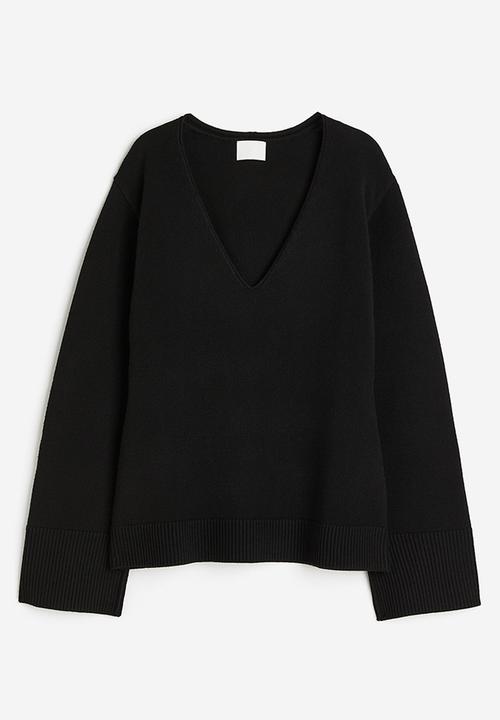 H&M - V-neckline jumper - black