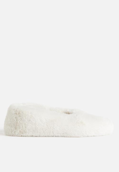 H&M - Soft indoor slippers - white