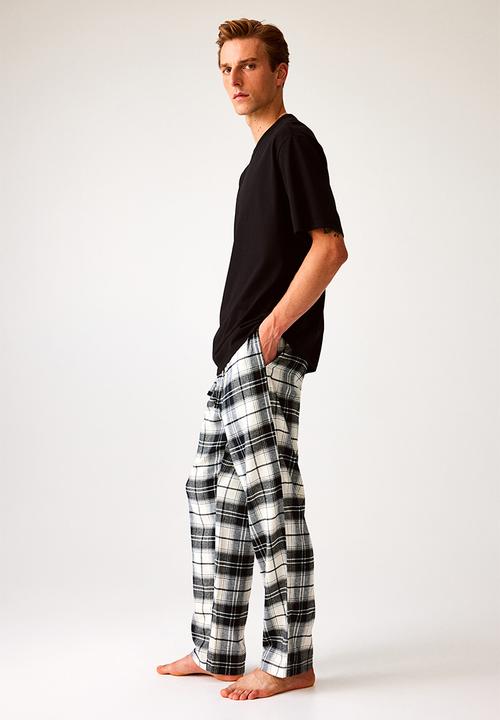 H&M - Relaxed fit pyjama bottoms - black & white checked