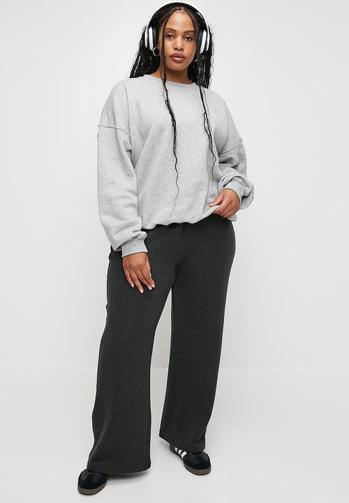Cotton On - Plus Classic Fleece Crew Sweatshirt - Grey Marle