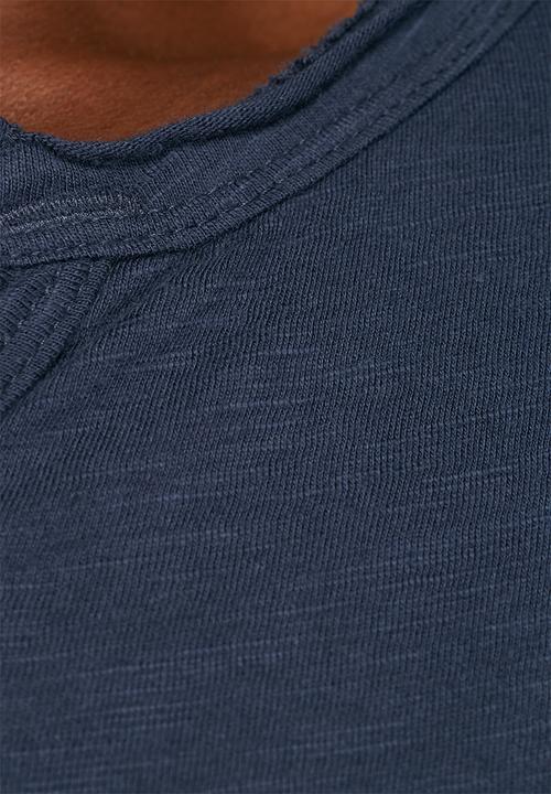 Jack & Jones - Galvin Split Neck Tee