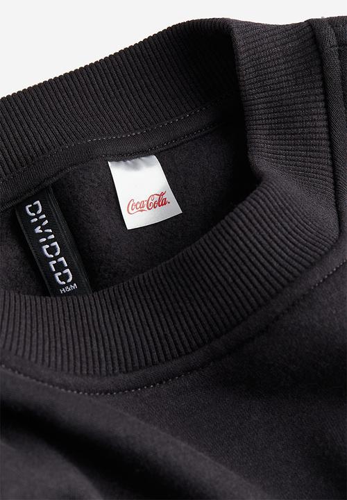 H&M - Oversized printed sweatshirt - black & coca-cola