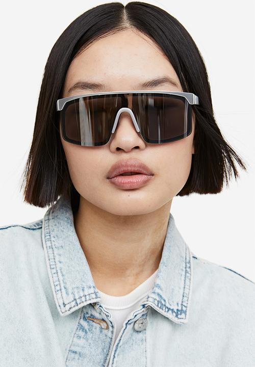 H&M - Oversized denim jacket - light denim blue 