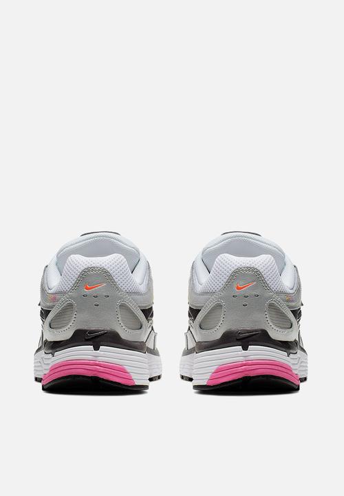 Nike - Nike P-6000