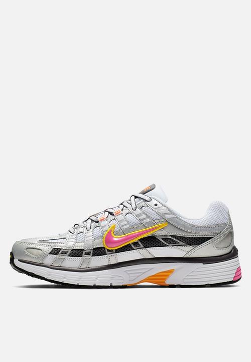 Nike - Nike P-6000