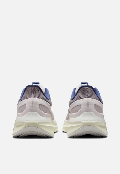 Nike - Nike Structure 25