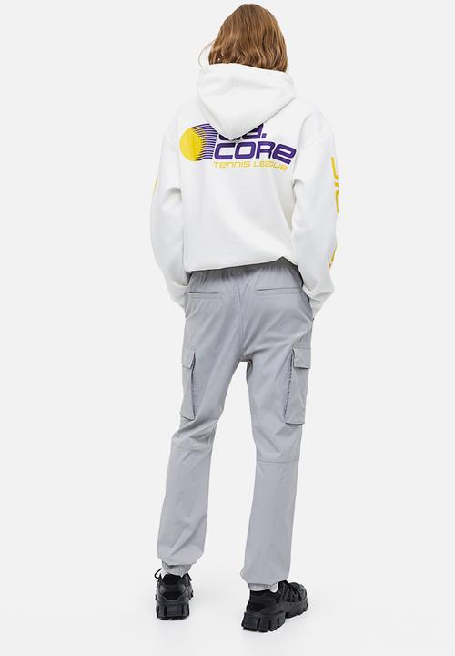 H&M - Slim fit nylon cargo joggers - grey