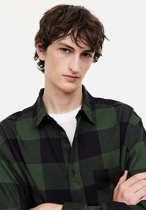 H&M - Relaxed fit flannel shirt - dark green/checked
