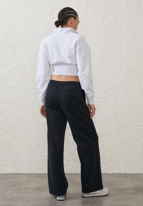 Cotton On - Plush Essential Straight Leg Trackpant - Black