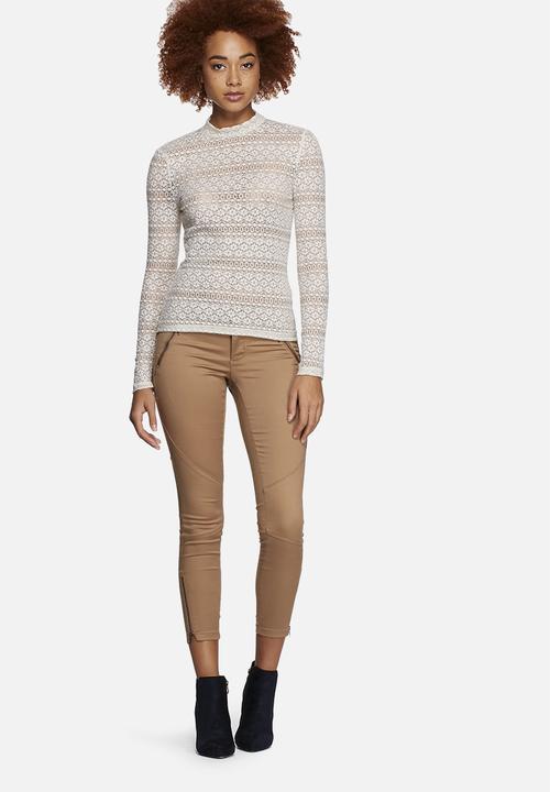 Vero Moda - Lorelai Lace Funnel Top