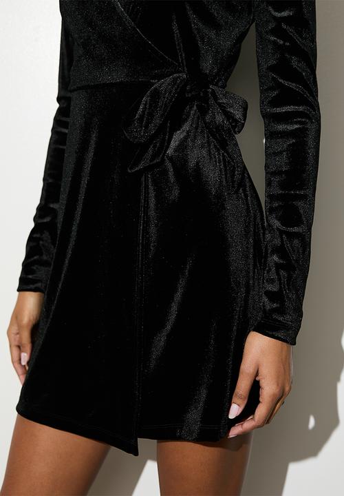 VELVET - velour wrap mini - black