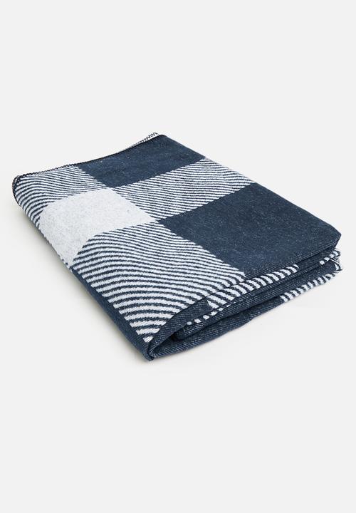Sixth Floor - Check Bed Blanket Throw - Navy