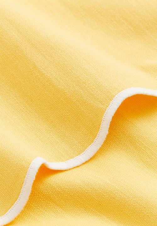 H&M - Scallop-edged tablecloth - yellow