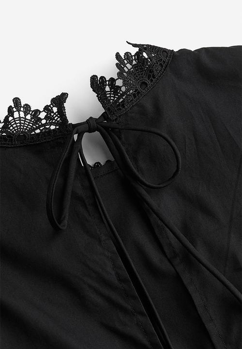 H&M - Lace-trimmed poplin top - black