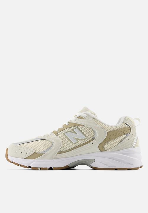 New Balance  - MR530