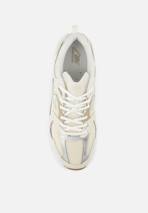 New Balance  - MR530
