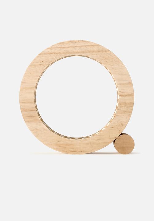 Umbra - Ferris ring holder - natural