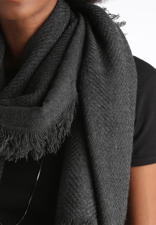 Vero Moda - Pernille Solid Scarf