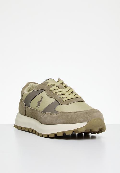 POLO - Panelled cleated runner